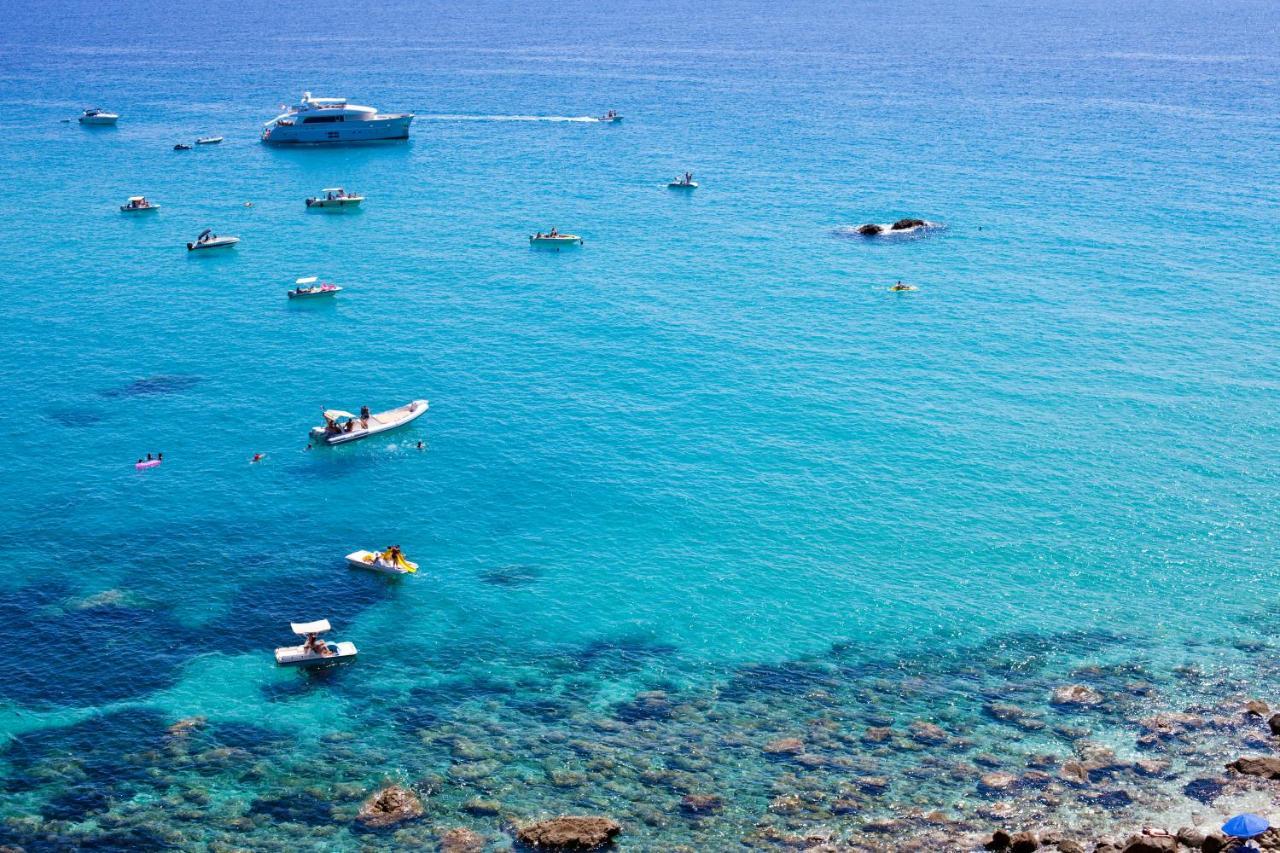Cichello Apartments Capo Vaticano Kültér fotó