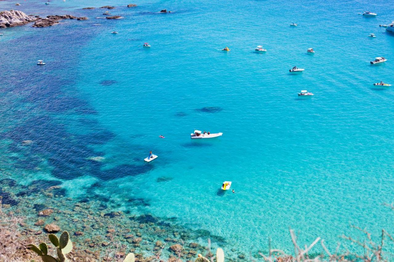 Cichello Apartments Capo Vaticano Kültér fotó